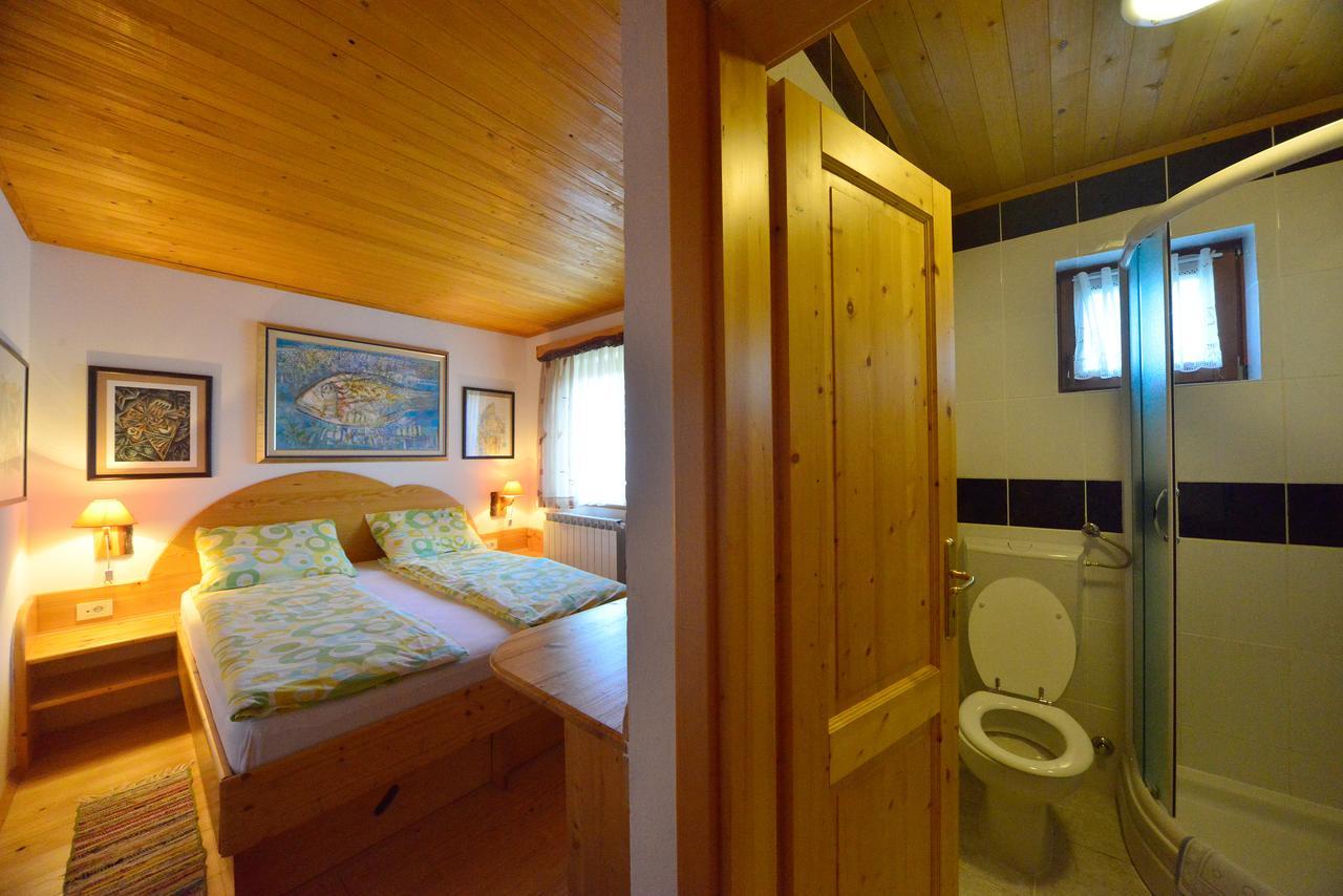Kod Korita Rooms 크르니 루그 외부 사진